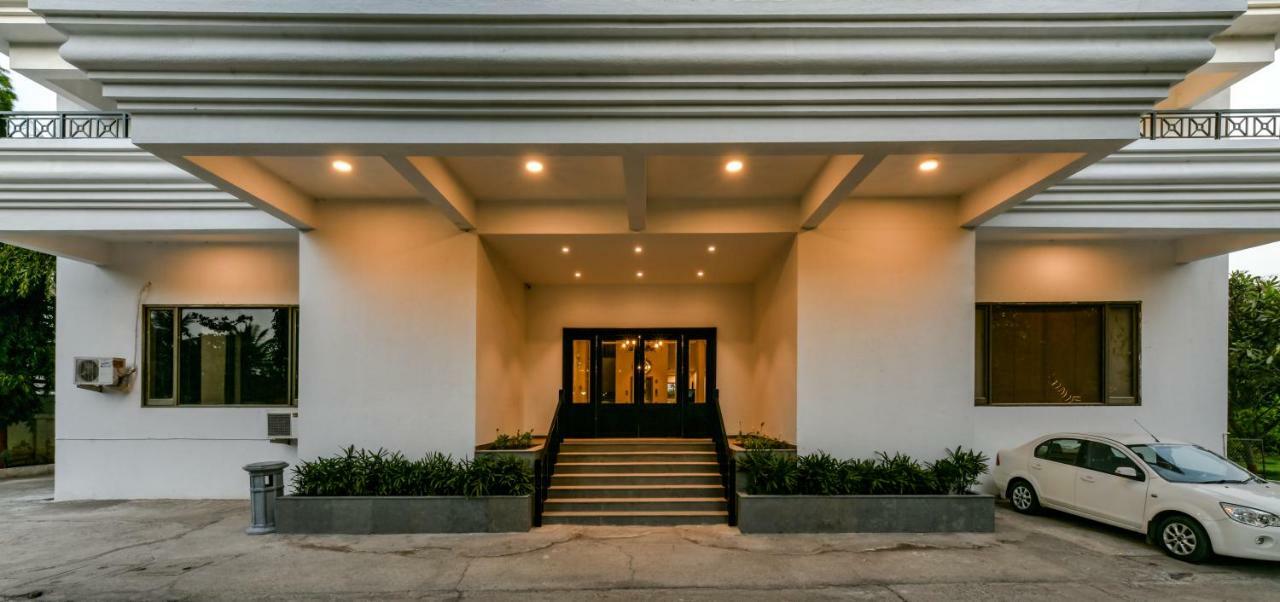 Sun-N-Sand Suites, Shirdi Exterior foto